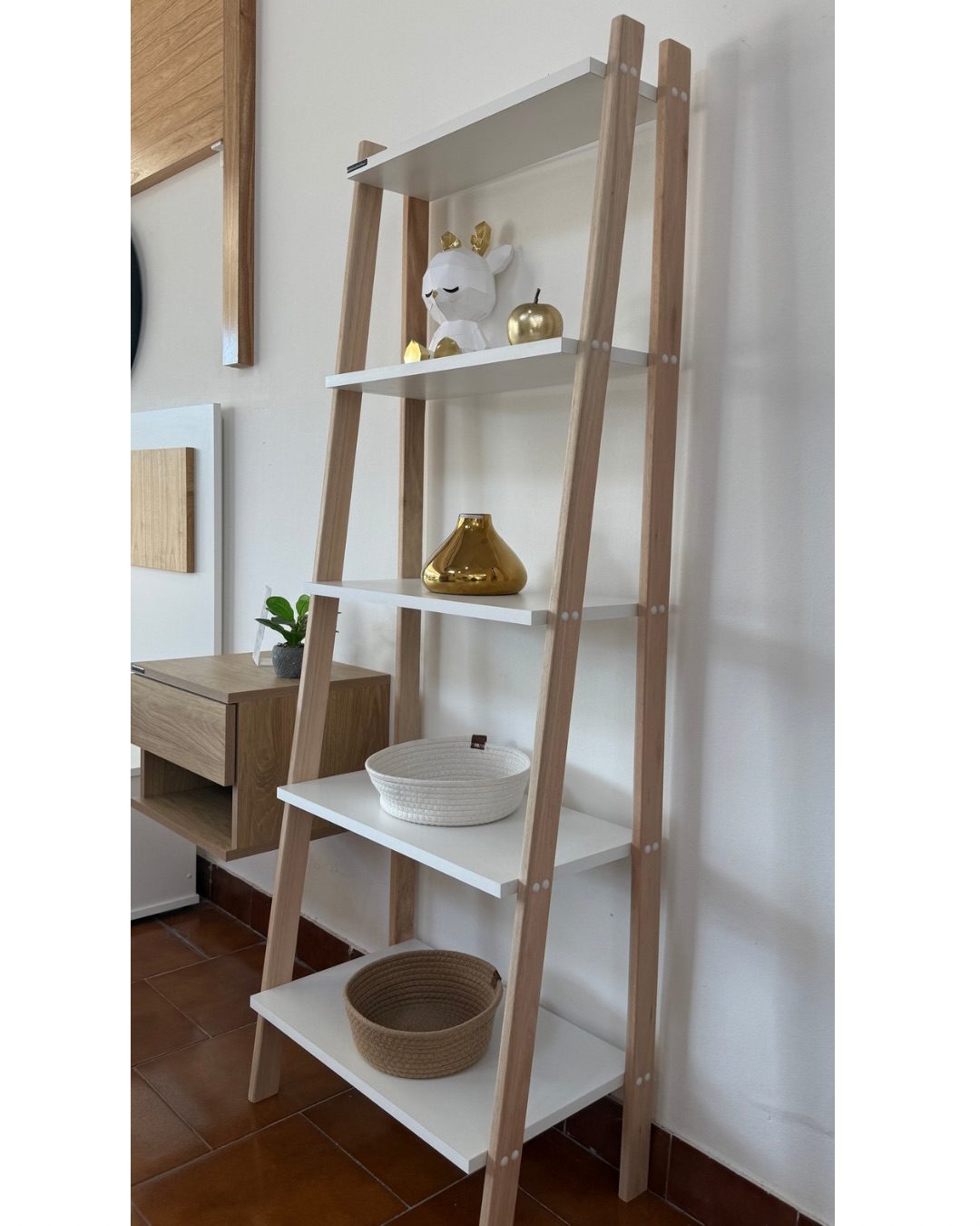 Estantería Escandinava