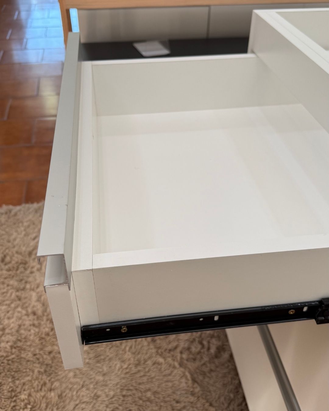 CAJONERA BAJO MESADA - Imagen 3