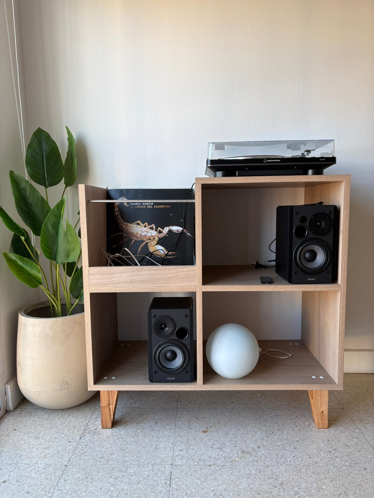 PORTA DISCOS Y VINILOS